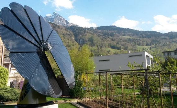 La Smartflower Pop, almacena la energía del sol, para alimentar a una vivienda
