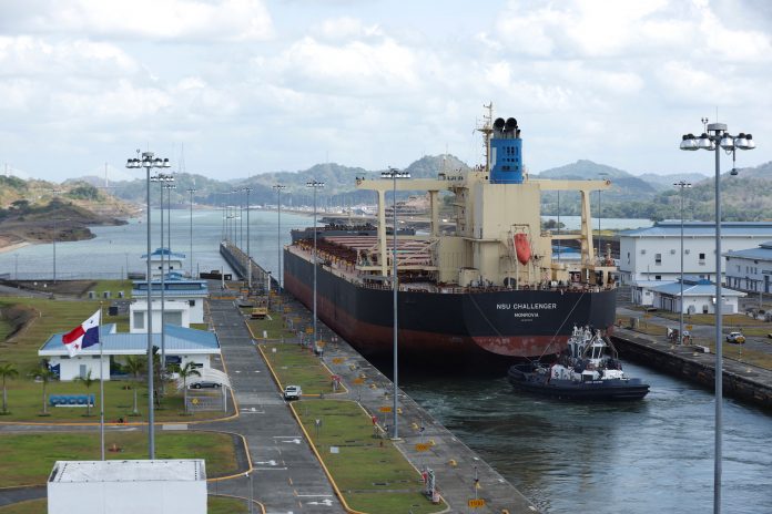 El canal de Panamá, se encuentra en una dura situación